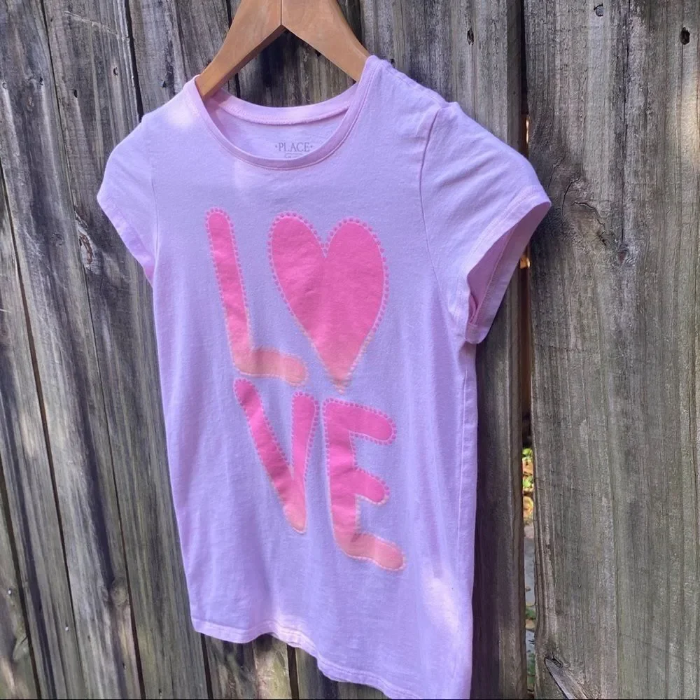 LOVE Light Pink Graphic T-shirt Sz L 10/12